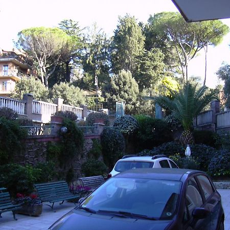 Casa per Ferie Suore Domenicane Roma Esterno foto