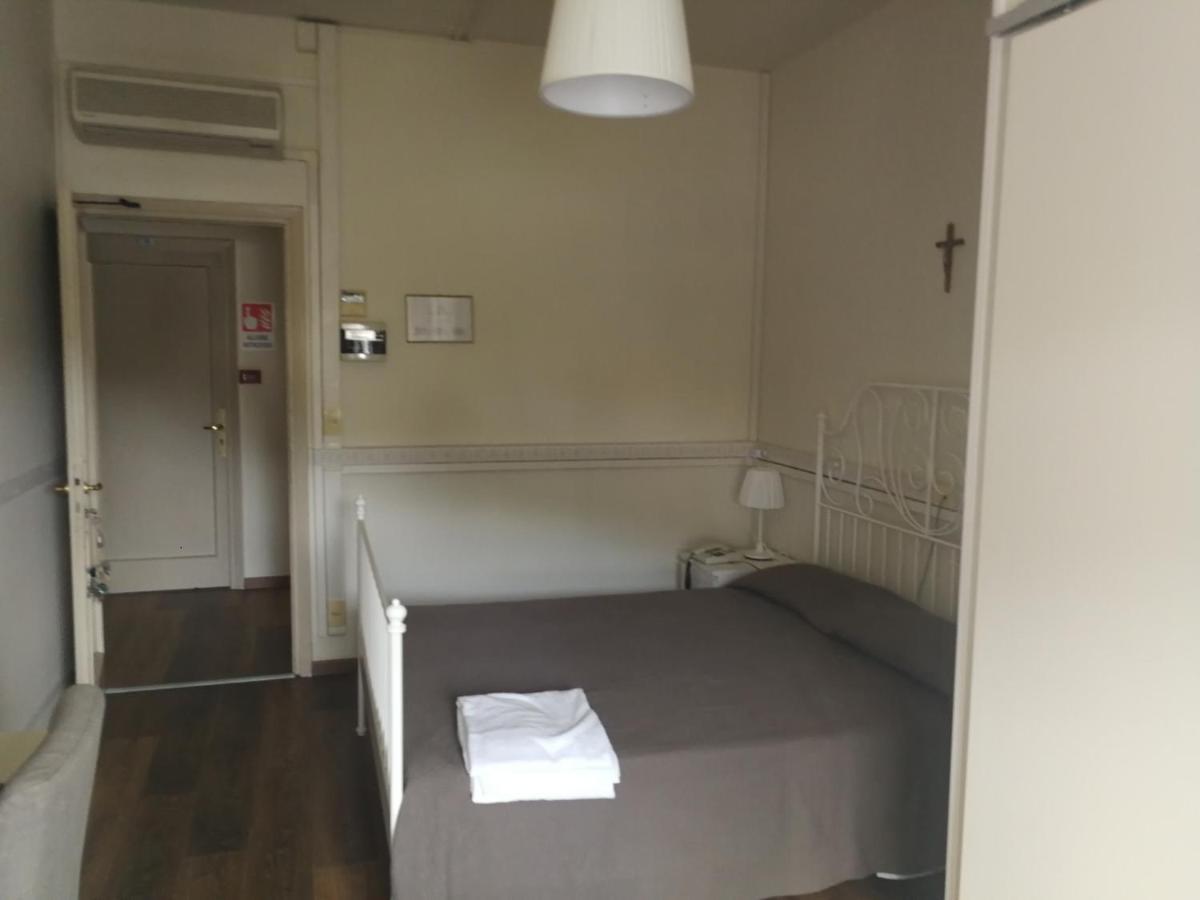 Casa per Ferie Suore Domenicane Roma Esterno foto