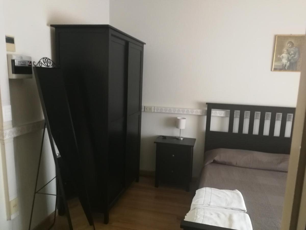 Casa per Ferie Suore Domenicane Roma Esterno foto